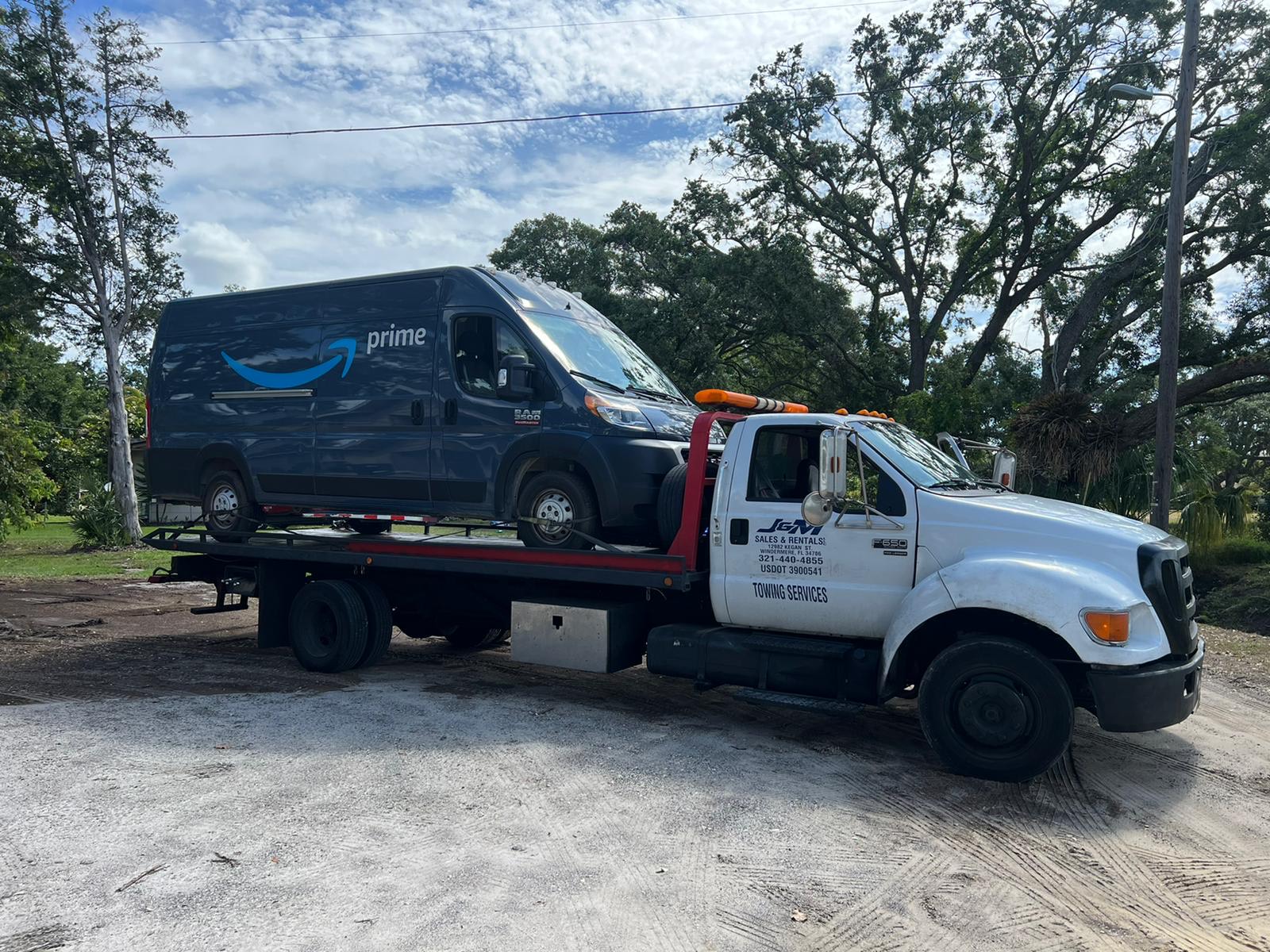 this image shows towing services in Windermere, FL